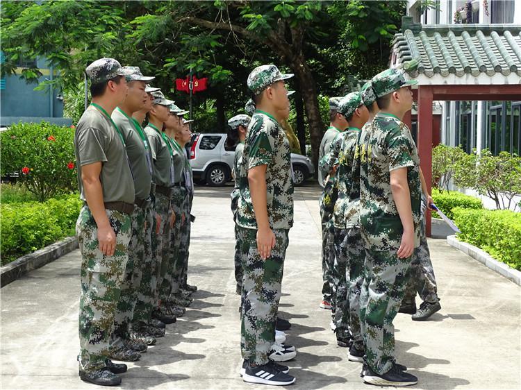 孩子在南京青少年夏令营能真正体会到军人的生活吗?